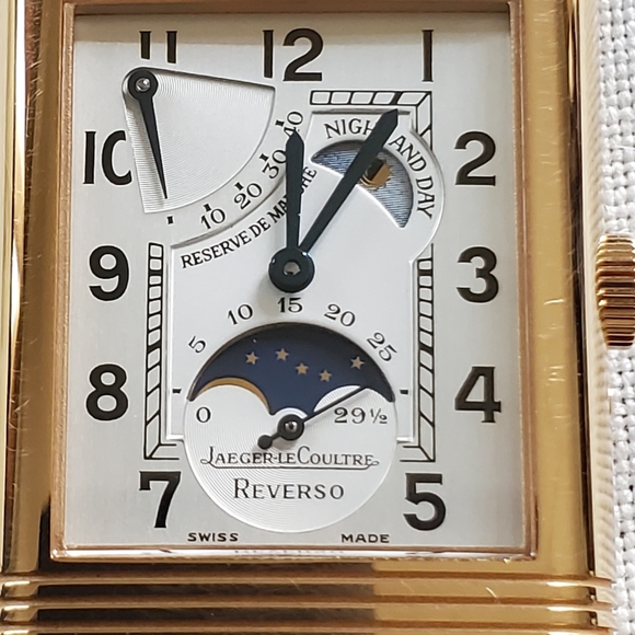 Jaeger-LeCoultre Reverso Watch - Picture 2 of 16